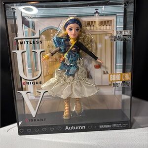 Limitless U V Autumn Doll - Boho Chic Outfit in Blue and Cream